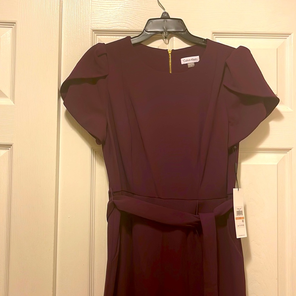 Calvin Klein Women Size 12 Burgundy/Wine Jumpsuit with Tulip Sleeve
